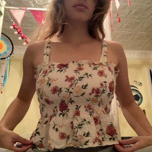 Super cute American Eagle floral tank top!